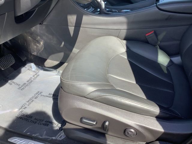 Used 2019 Buick Envision Essence AWD/4WD image 19