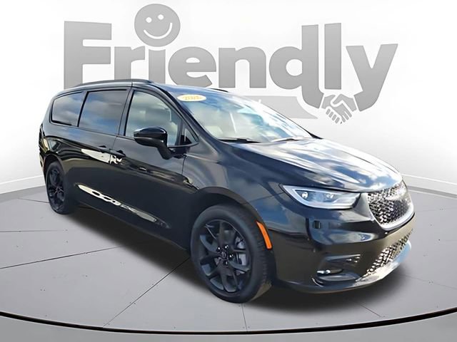 New 2026 Chrysler Pacifica Limited w/ S Appearance Package AWD/4WD image 7