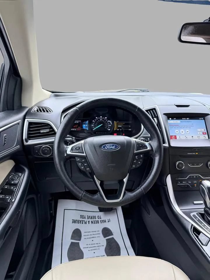 Used 2018 Ford Edge SEL w/ Equipment Group 201A AWD/4WD image 26