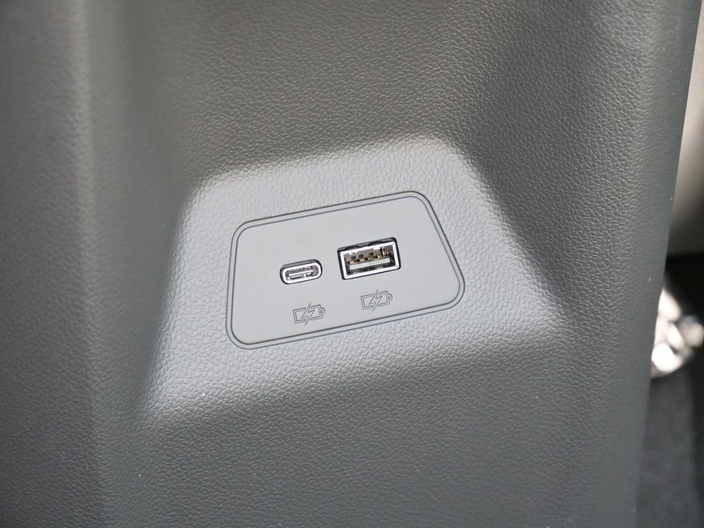 New 2026 Buick Envision Sport Touring image 38