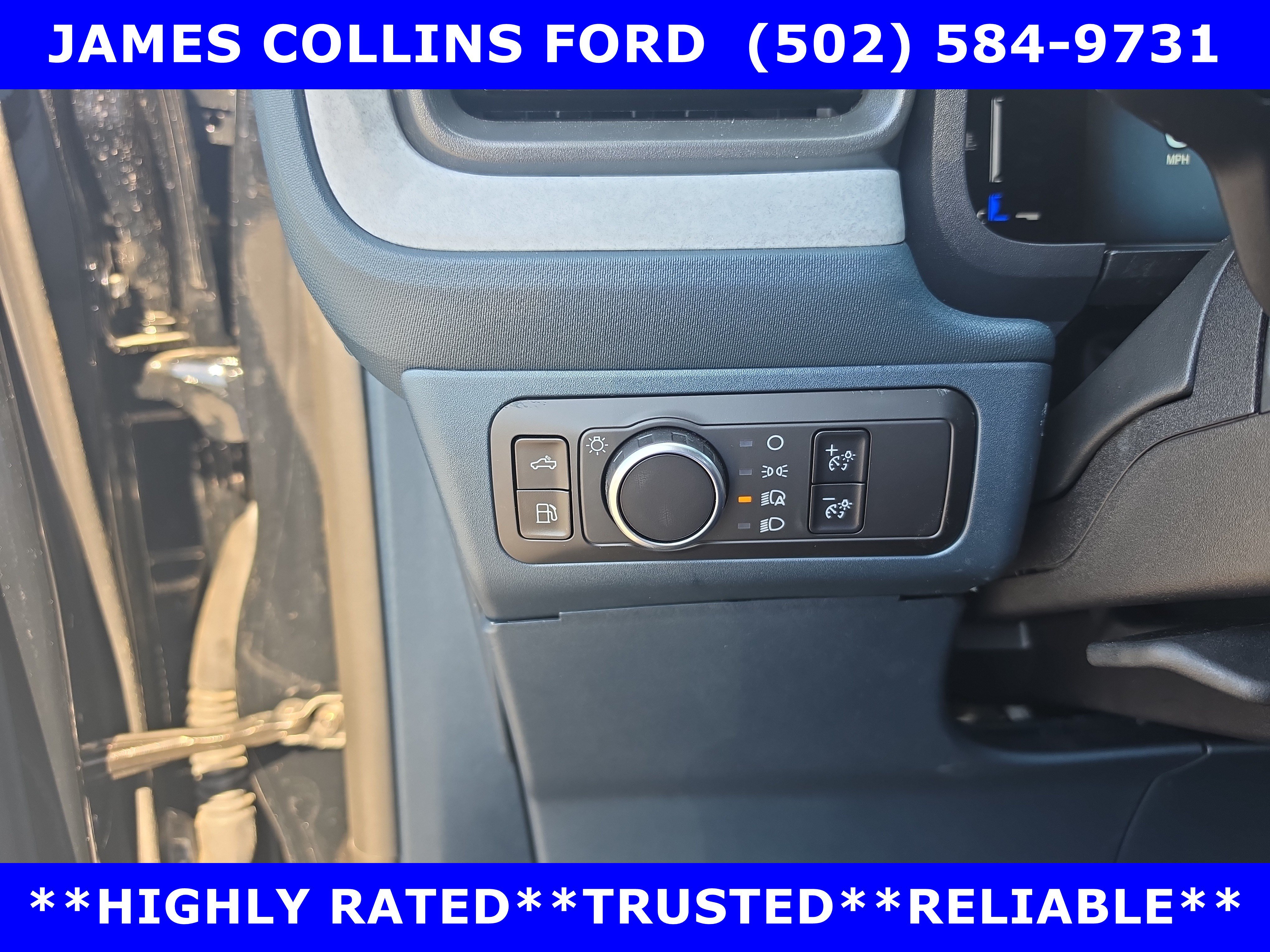 Used 2025 Ford Maverick XLT FWD image 17