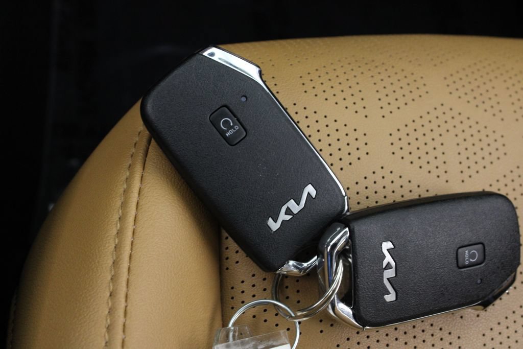 Used 2024 Kia Seltos SX w/ SX Sunroof Package AWD/4WD image 33