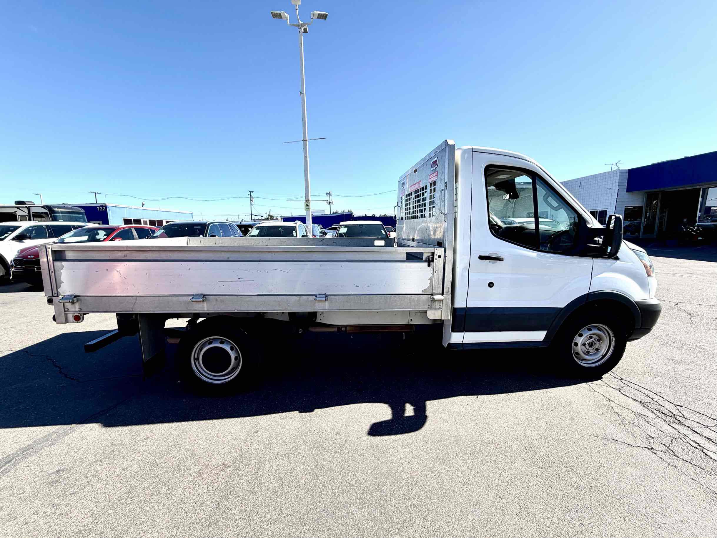 Used 2018 Ford Transit 250 138 RWD image 6