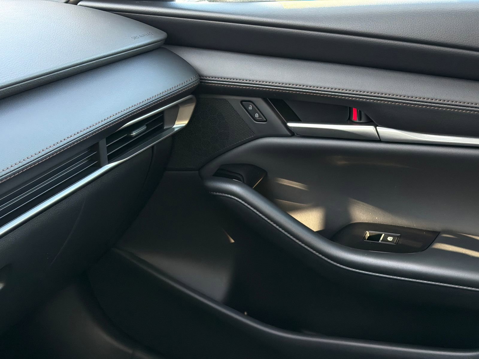 New 2026 MAZDA MAZDA3 2.5 S Sedan w/ Preferred Pkg image 28