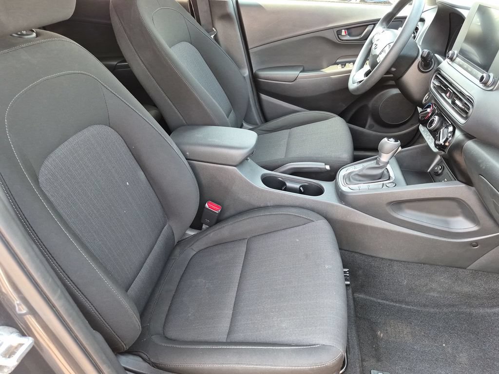Certified 2022 Hyundai Kona SEL AWD/4WD image 28