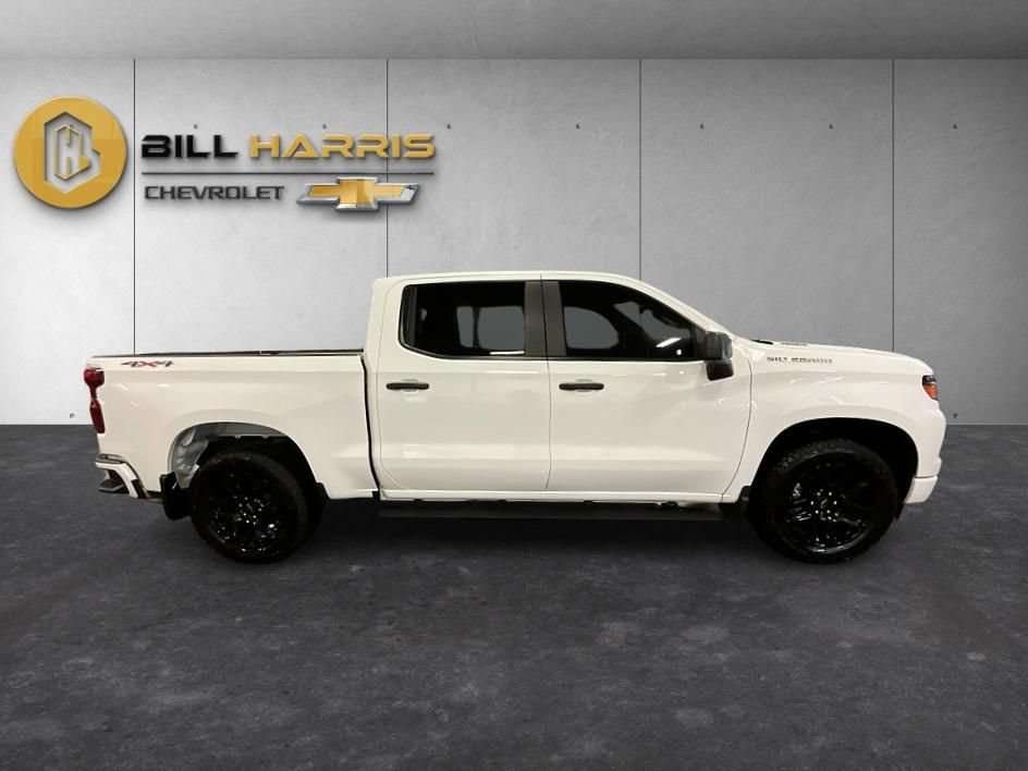 Used 2026 Chevrolet Silverado 1500 Custom AWD/4WD image 10