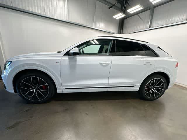 Used 2022 Audi Q8 Prestige AWD/4WD image 2