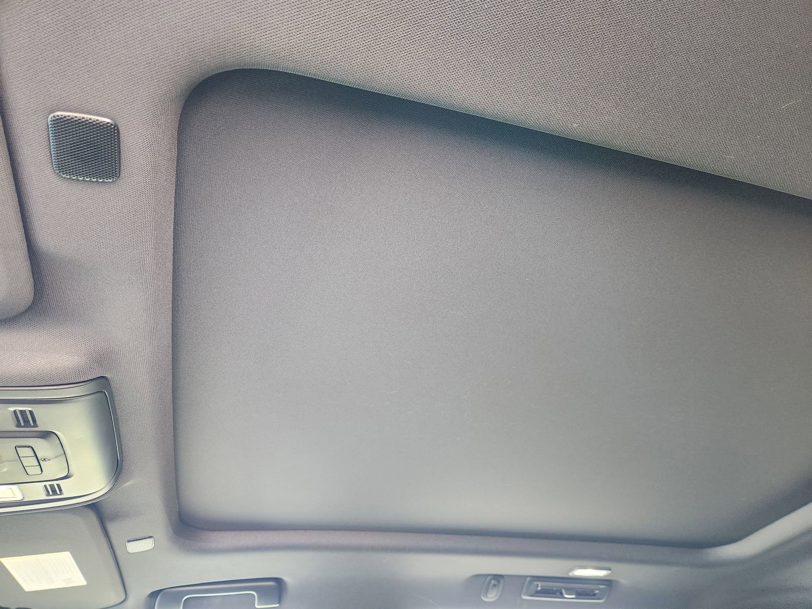 Used 2024 GMC Yukon SLT w/ SLT Premium Package image 29