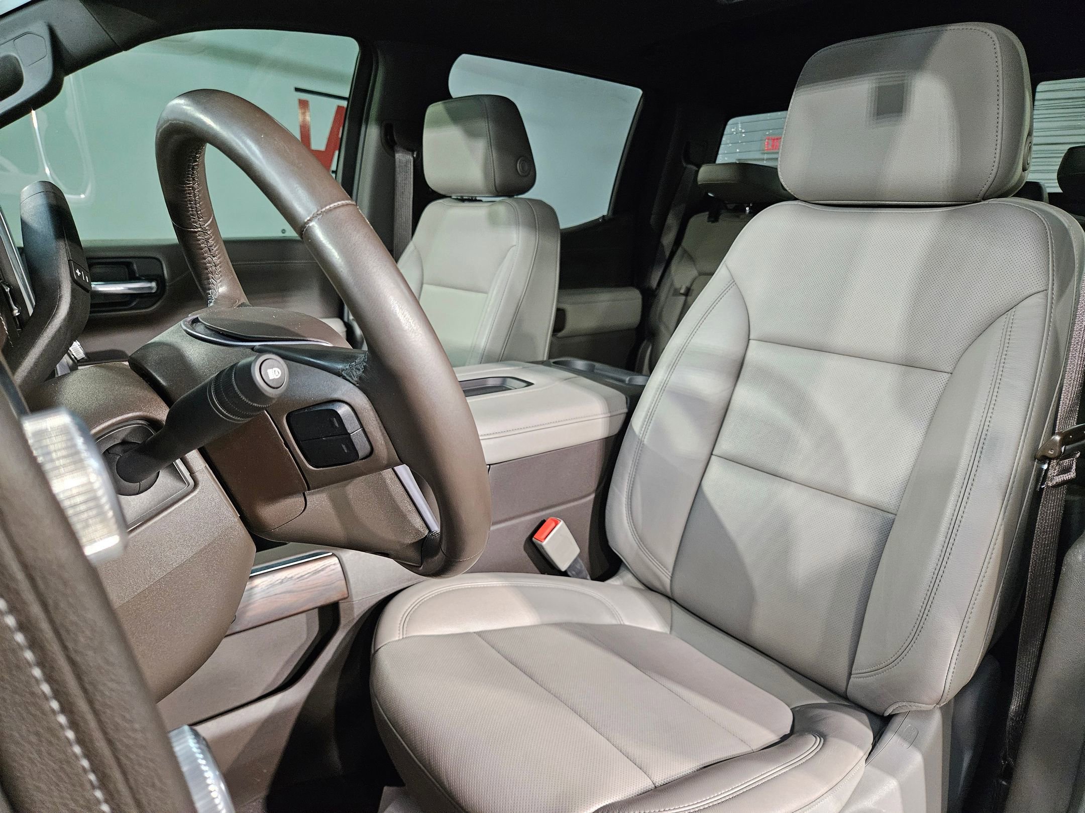 Used 2020 GMC Sierra 1500 SLT w/ SLT Premium Plus Package AWD/4WD image 25