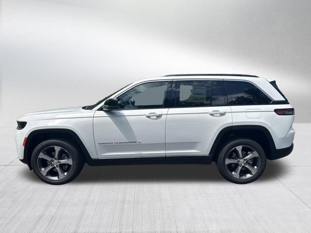 New 2026 Jeep Grand Cherokee Limited RWD image 7