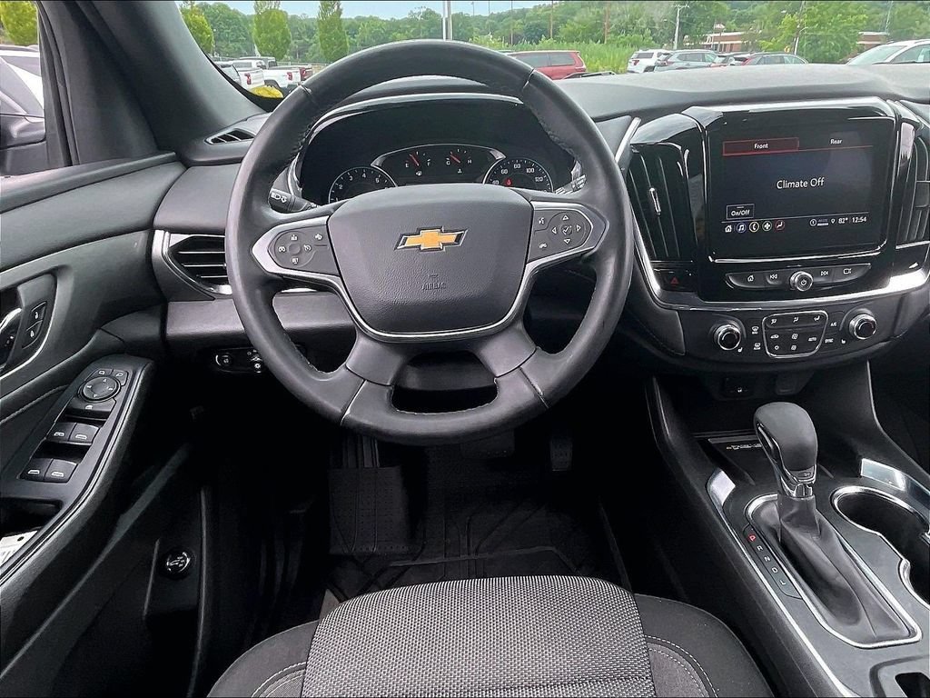 Used 2023 Chevrolet Traverse LT w/ LPO, Floor Liner Package AWD/4WD image 18