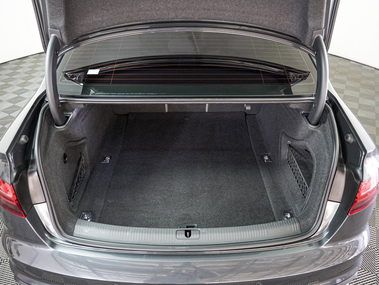 Used 2020 Audi A4 2.0T Premium Plus w/ Premium Plus Package image 8