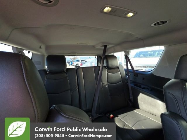 Used 2016 Cadillac Escalade ESV 4WD image 18