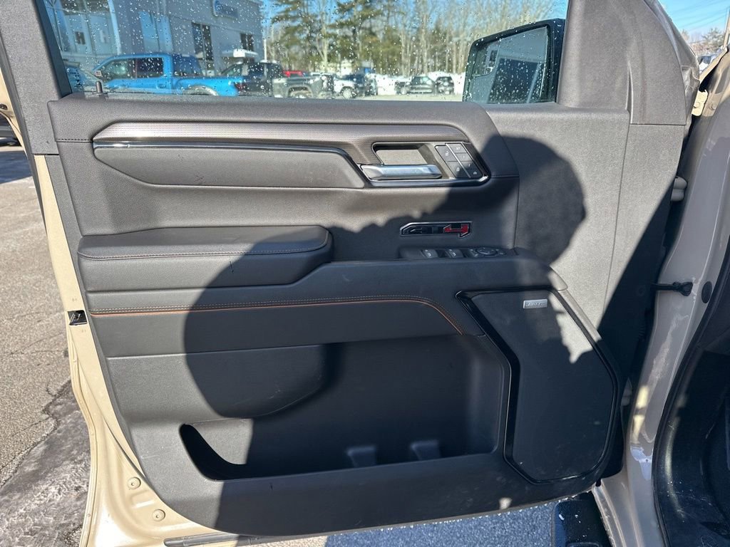 Used 2022 GMC Sierra 1500 AT4 w/ AT4 Preferred Package image 16