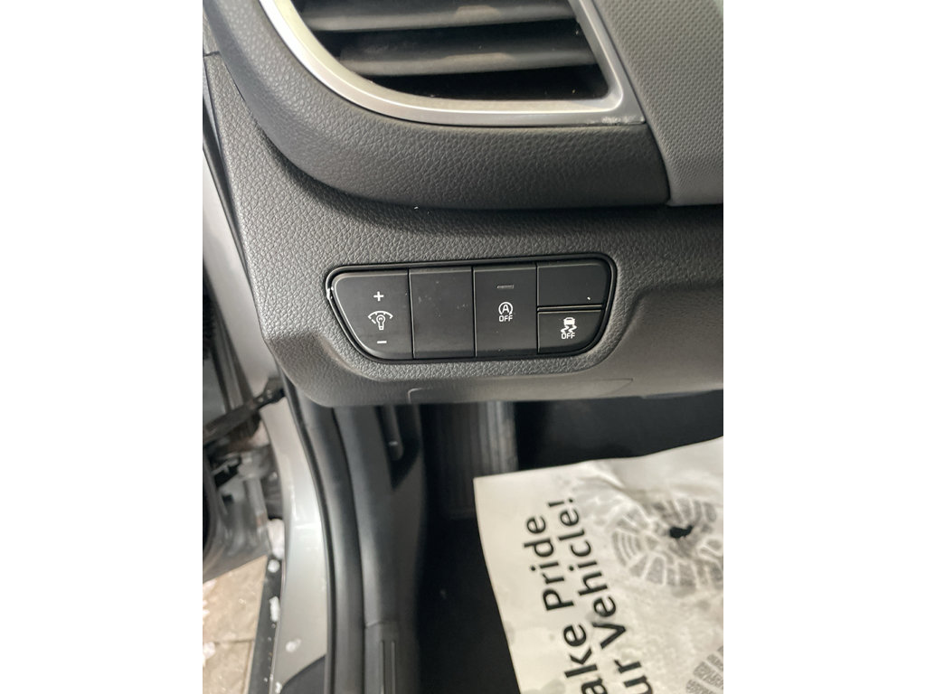 Used 2024 Kia Seltos LX image 13