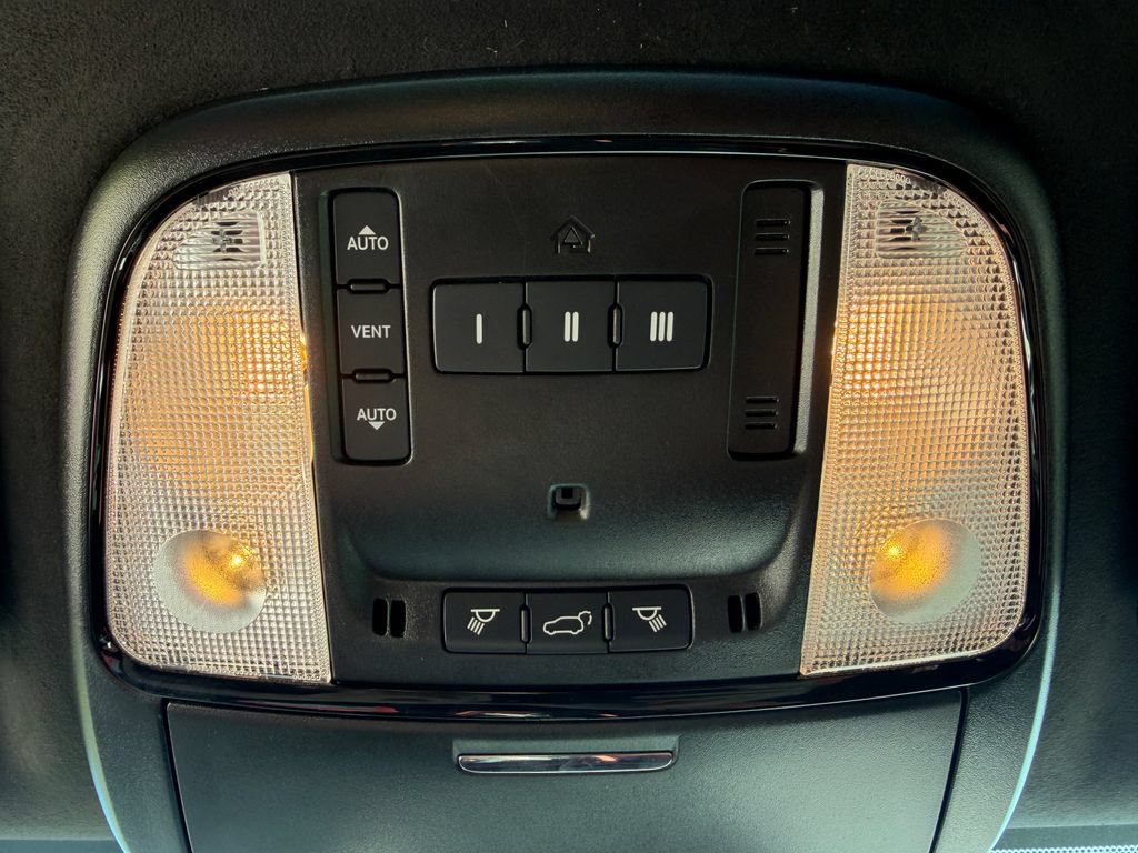 Used 2024 Dodge Durango SRT Hellcat AWD/4WD image 18
