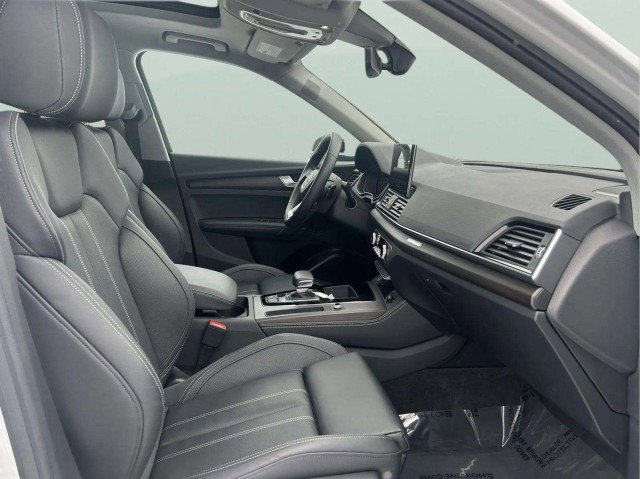 Certified 2023 Audi Q5 e Premium Plus w/ Premium Plus Package image 28