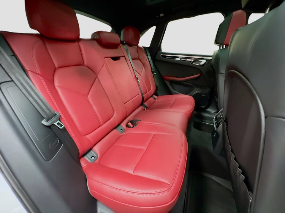 New 2026 Porsche Macan Turbo AWD/4WD image 29