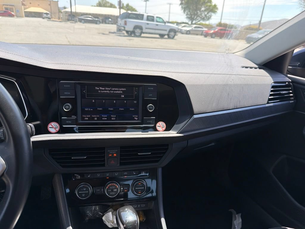 Used 2024 Volkswagen Jetta SE FWD image 16