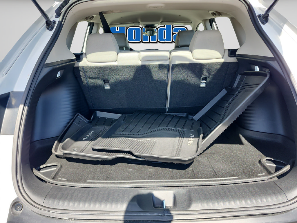 Used 2025 Honda HR-V LX image 15