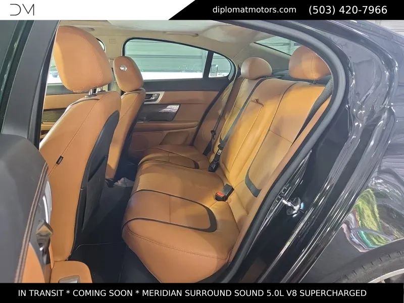 Used 2015 Jaguar XF Supercharged image 9