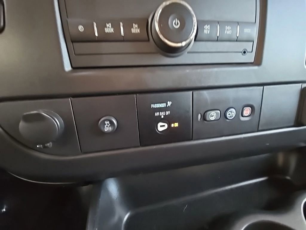 Used 2024 GMC Savana 2500 w/ Driver Convenience Package image 18