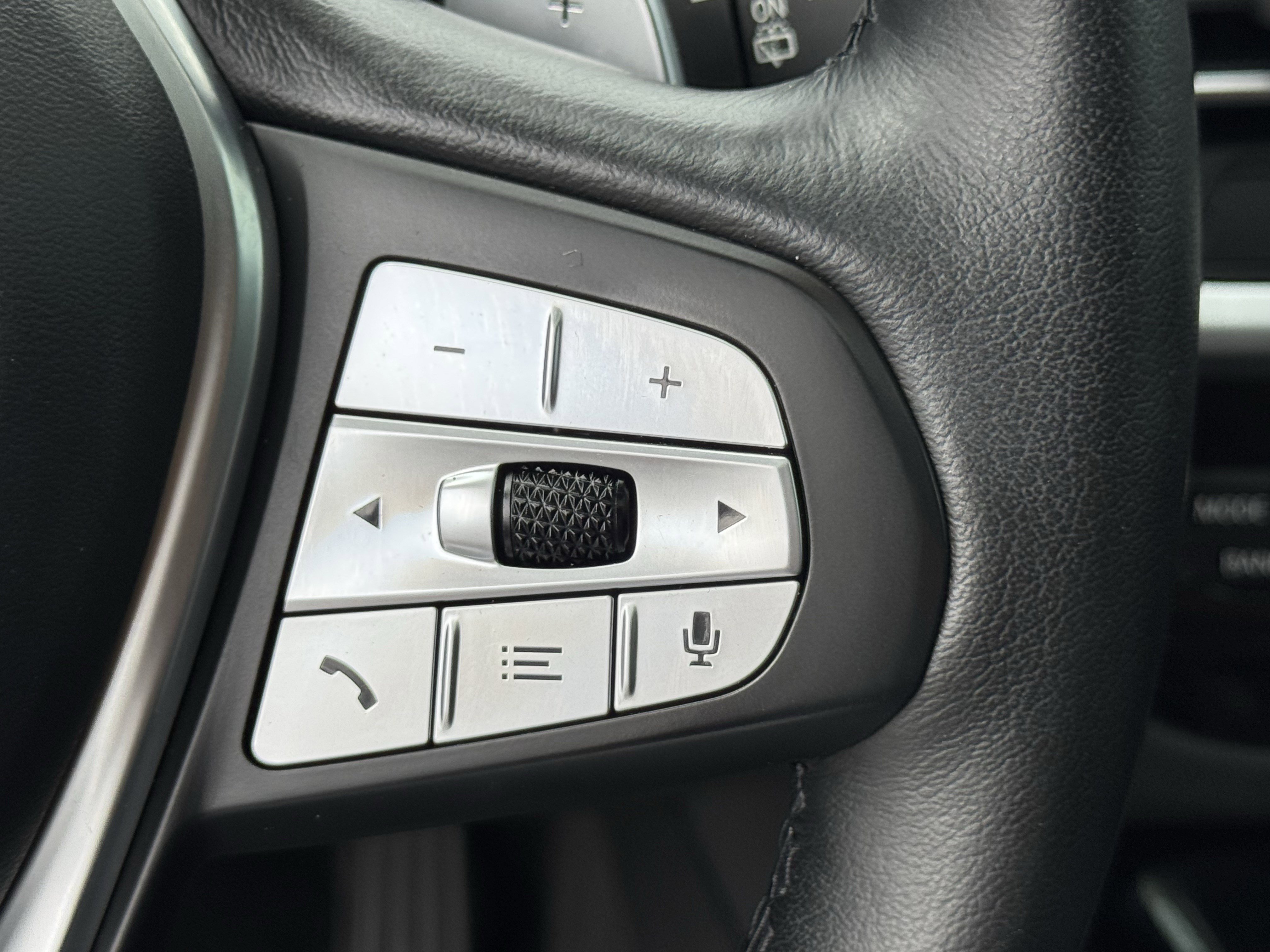 Used 2022 BMW X3 sDrive30i w/ Convenience Package RWD image 23