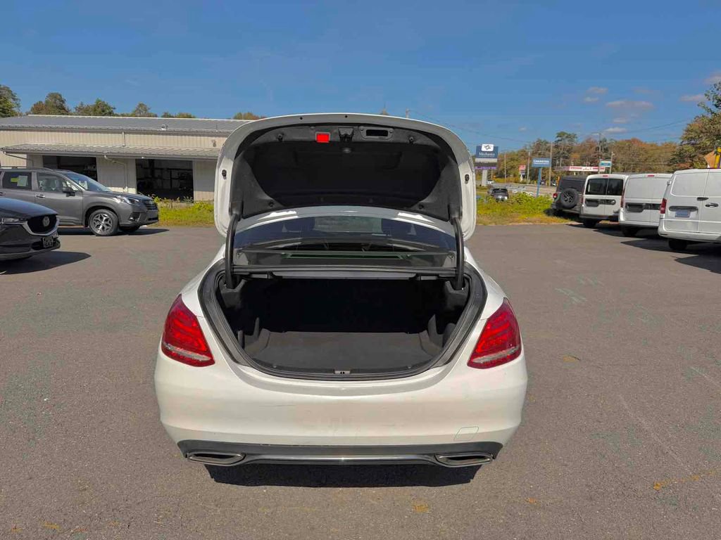 Used 2017 Mercedes-Benz C 300 4MATIC Sedan image 30
