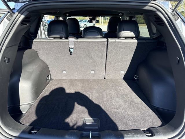 Used 2025 Jeep Compass Latitude image 30