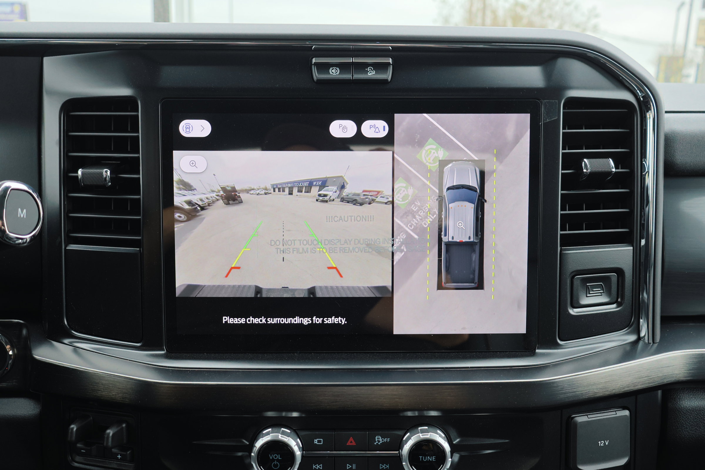 New 2026 Ford F450 Lariat w/ Chrome Package image 22