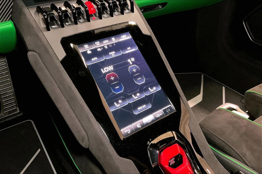 Used 2023 Lamborghini Huracan Tecnica image 33
