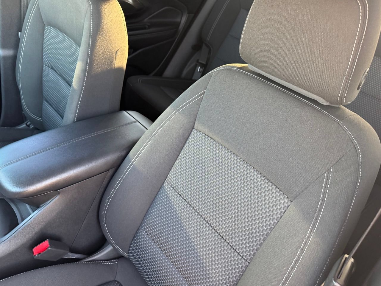 Used 2022 GMC Terrain SLE w/ Driver Convenience Package FWD image 30
