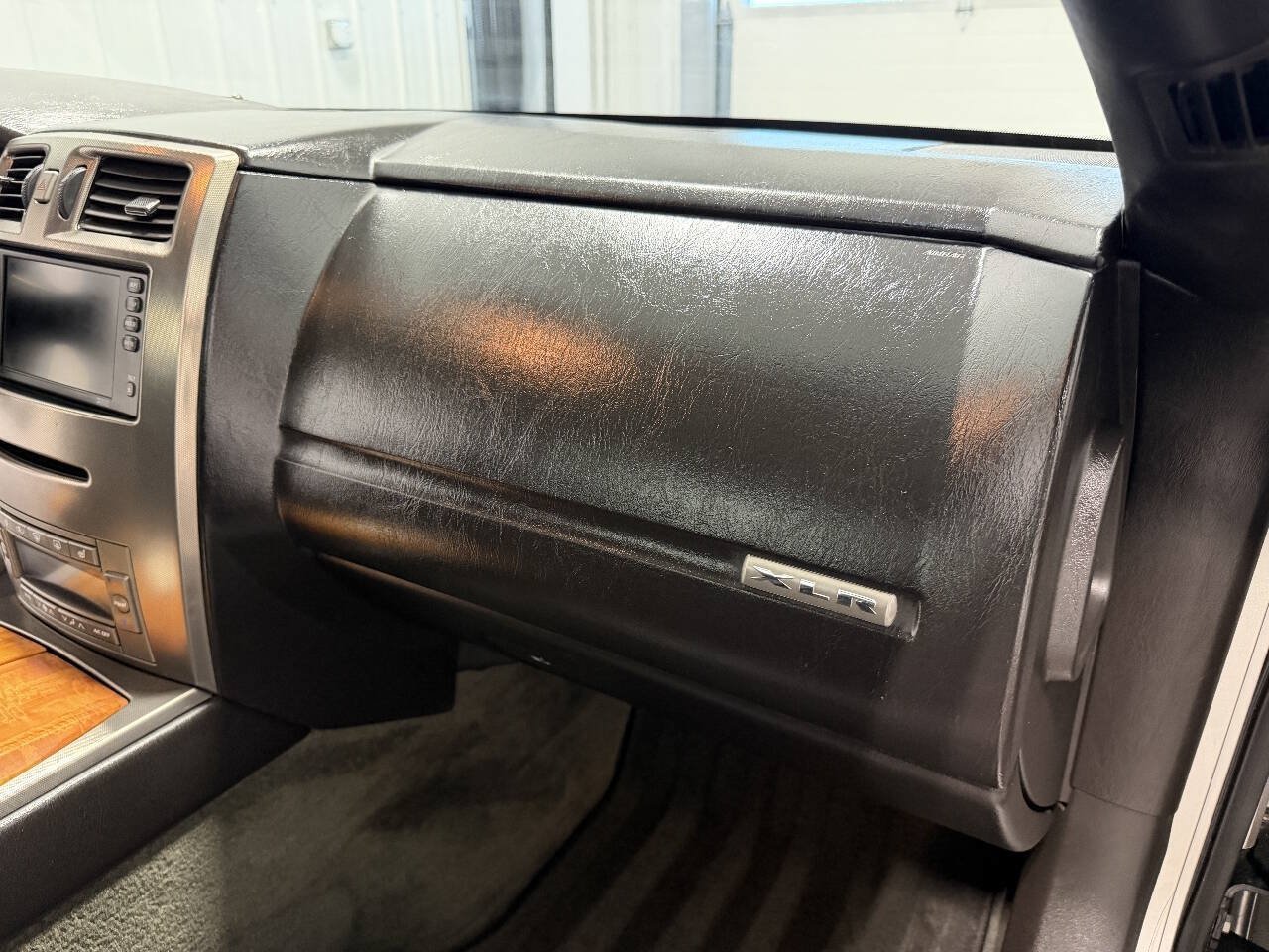 Used 2004 Cadillac XLR RWD image 14