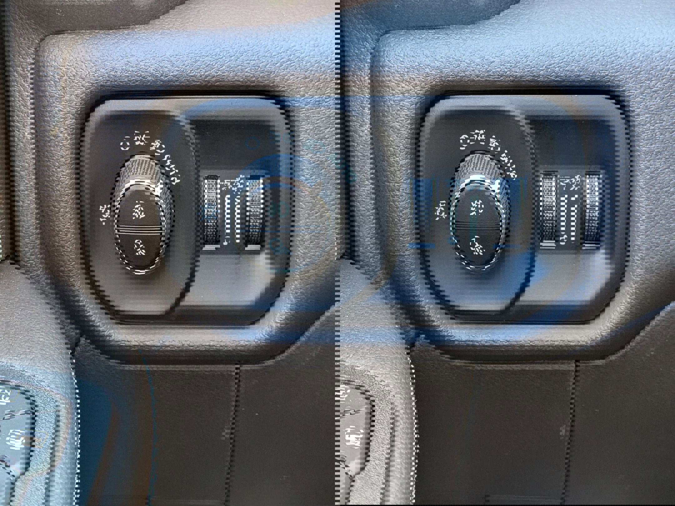 New 2026 RAM 3500 Laramie w/ Max Tow Package image 14