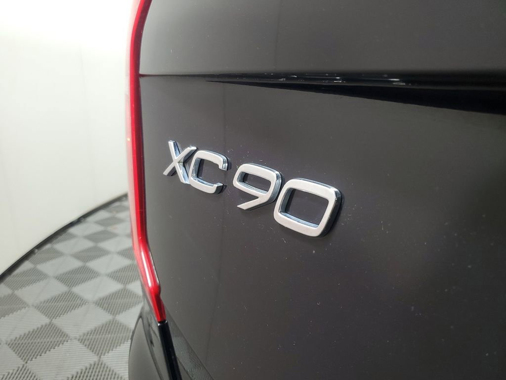 Certified 2024 Volvo XC90 T8 Plus w/ Protection Package image 11