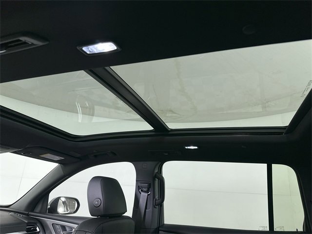 New 2026 Chevrolet Traverse LT w/ Sun and Wheel Package image 19