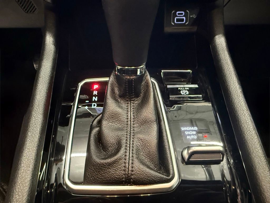 Used 2024 Jeep Compass Limited w/ Elite Group image 32