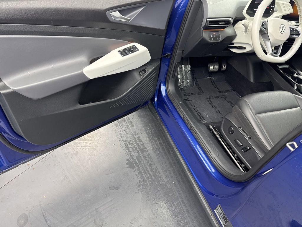 Used 2021 Volkswagen ID.4 1st Edition image 28