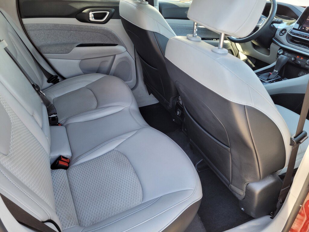 Used 2022 Jeep Compass Latitude image 18