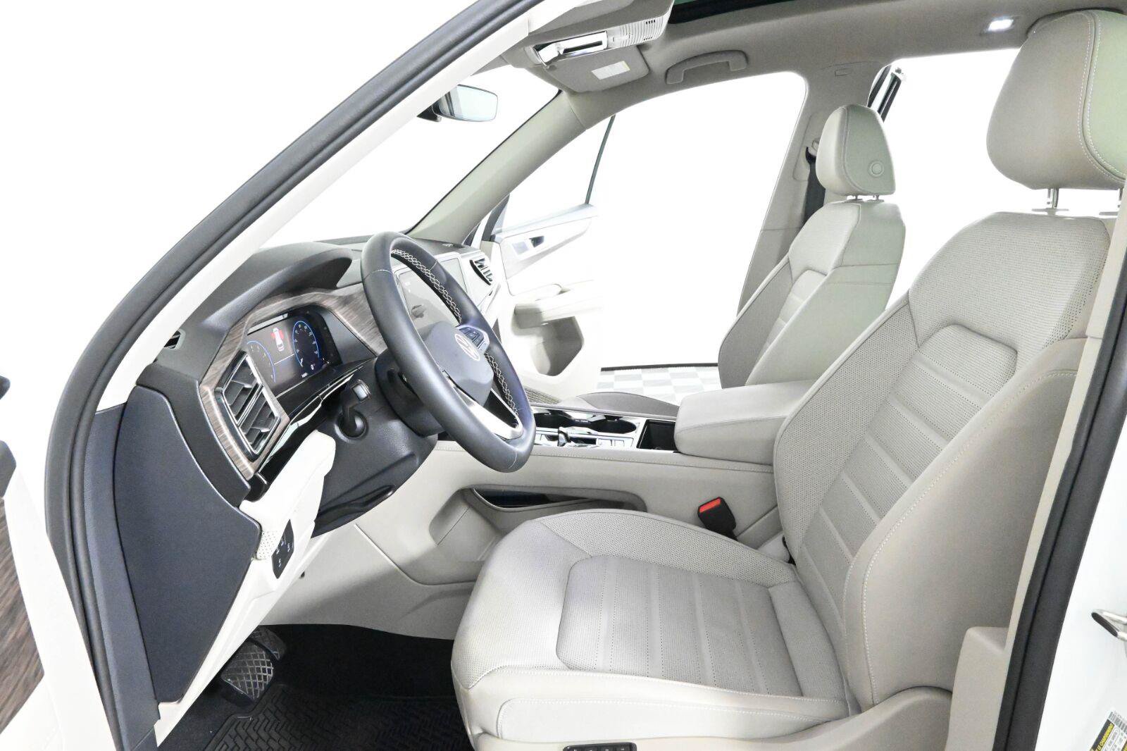 Certified 2025 Volkswagen Atlas SEL AWD/4WD image 21