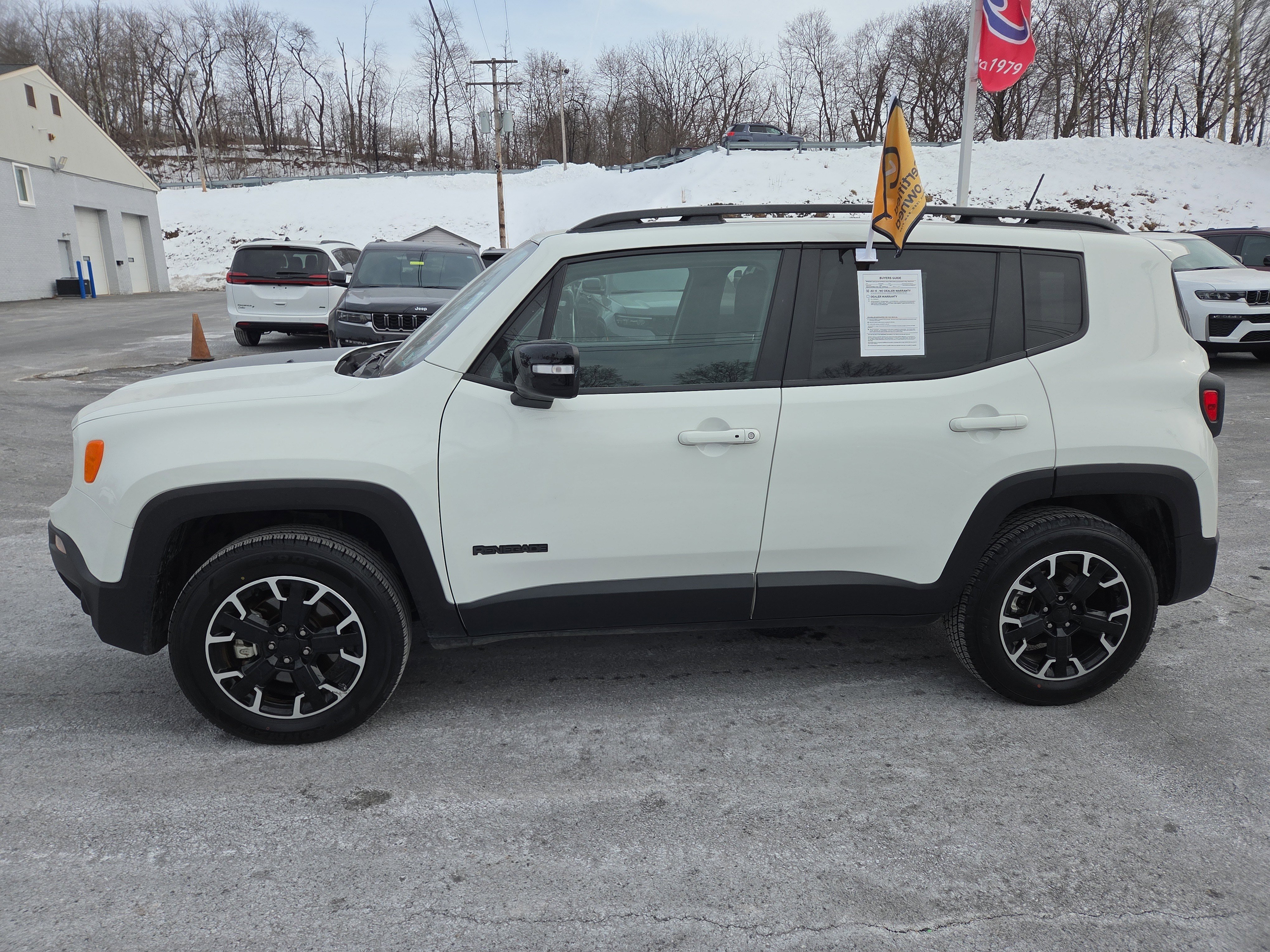 Certified 2023 Jeep Renegade Latitude AWD/4WD image 6