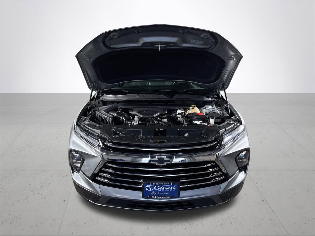 Used 2023 Chevrolet Blazer Premier w/ Driver Confidence II Package AWD/4WD image 23