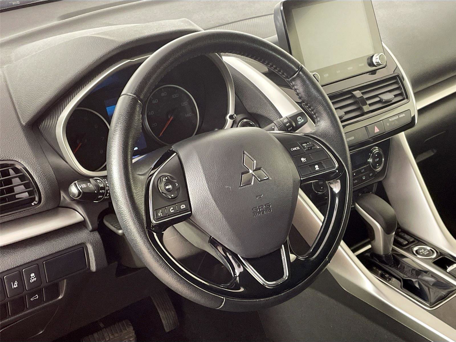 Used 2024 Mitsubishi Eclipse Cross SE image 12