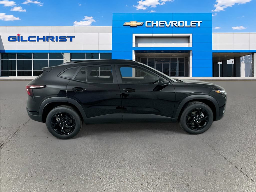 New 2026 Chevrolet Trax LT w/ Midnight Edition FWD image 9