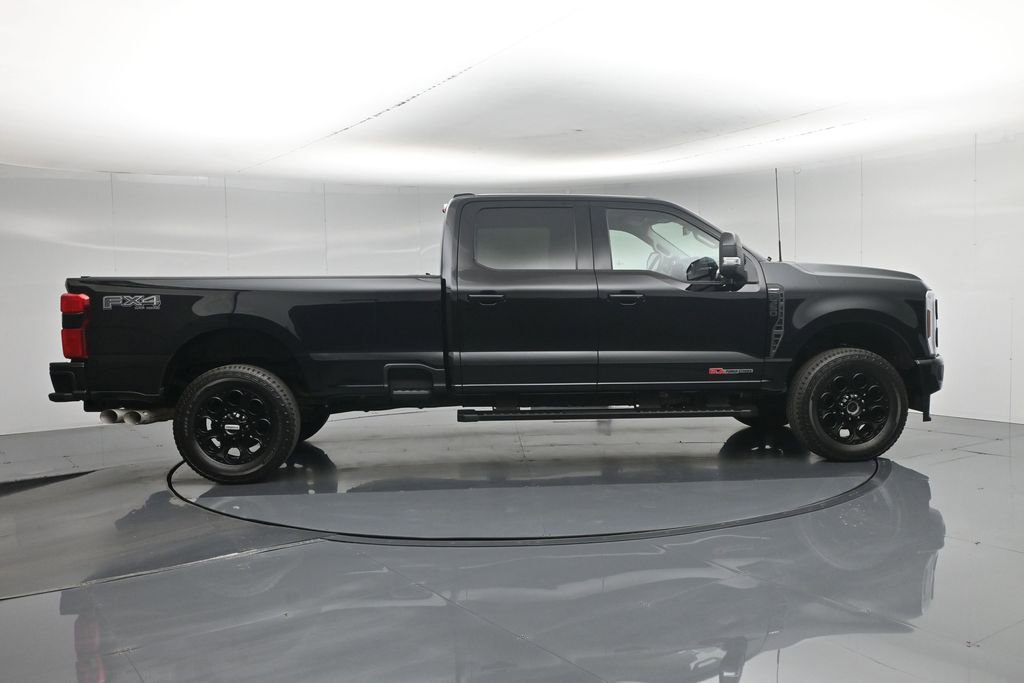 Used 2025 Ford F350 Lariat w/ Black Appearance Package AWD/4WD image 31