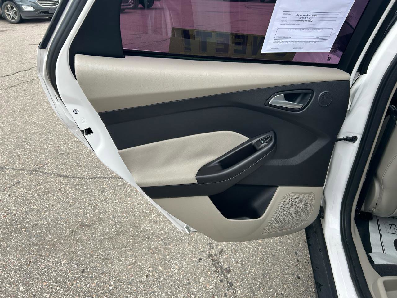 Used 2012 Ford Focus SEL image 13