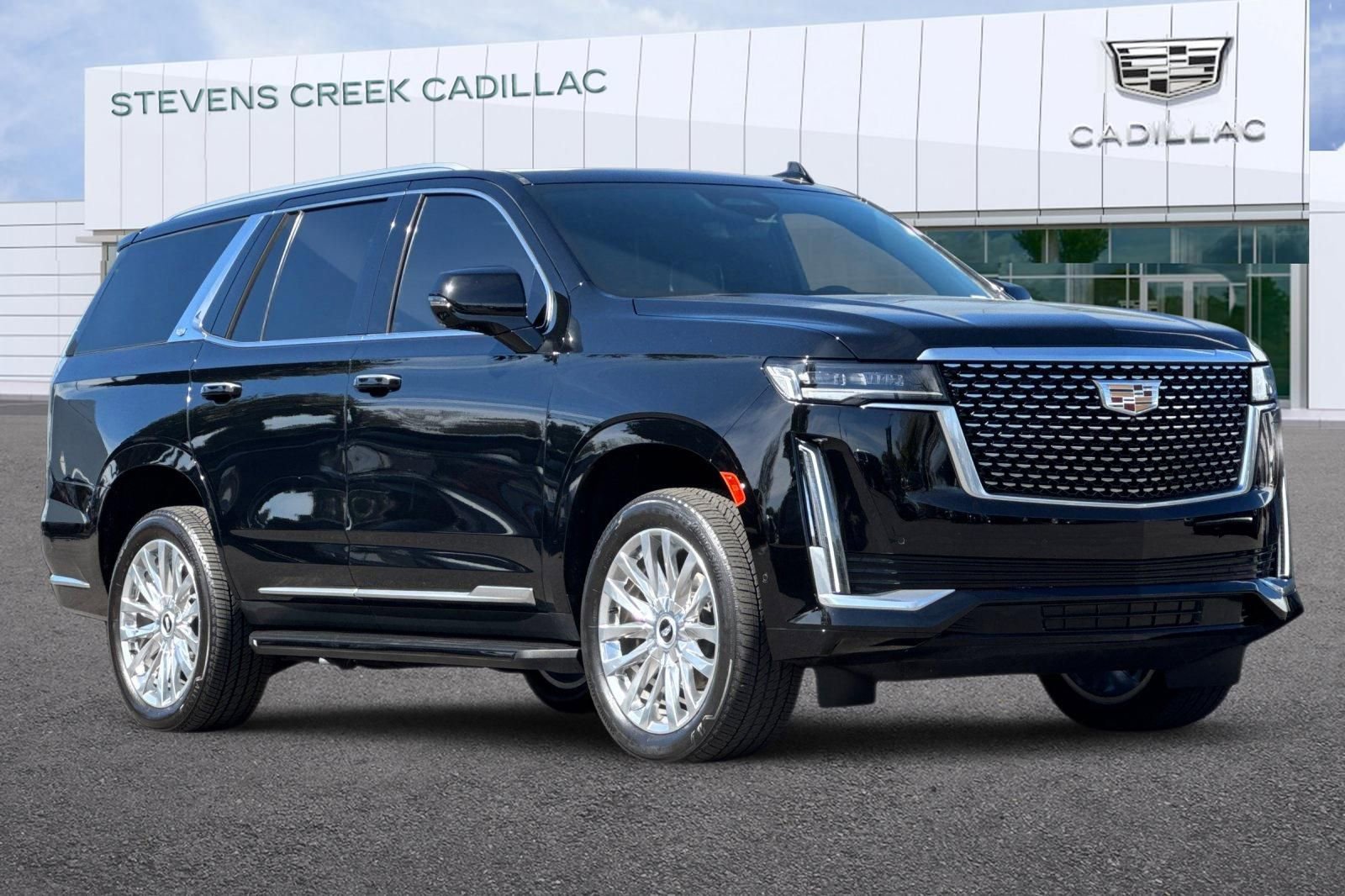 Used 2023 Cadillac Escalade Premium Luxury image 1