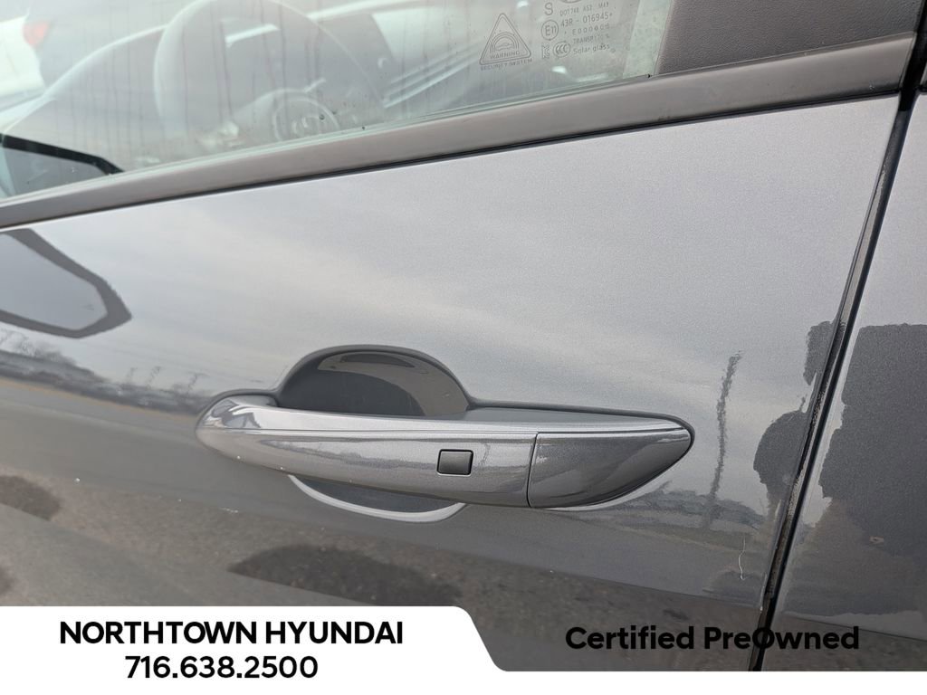 Used 2023 Hyundai Elantra SEL image 37