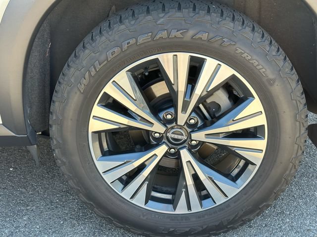 Used 2023 Nissan Rogue SV AWD/4WD image 13