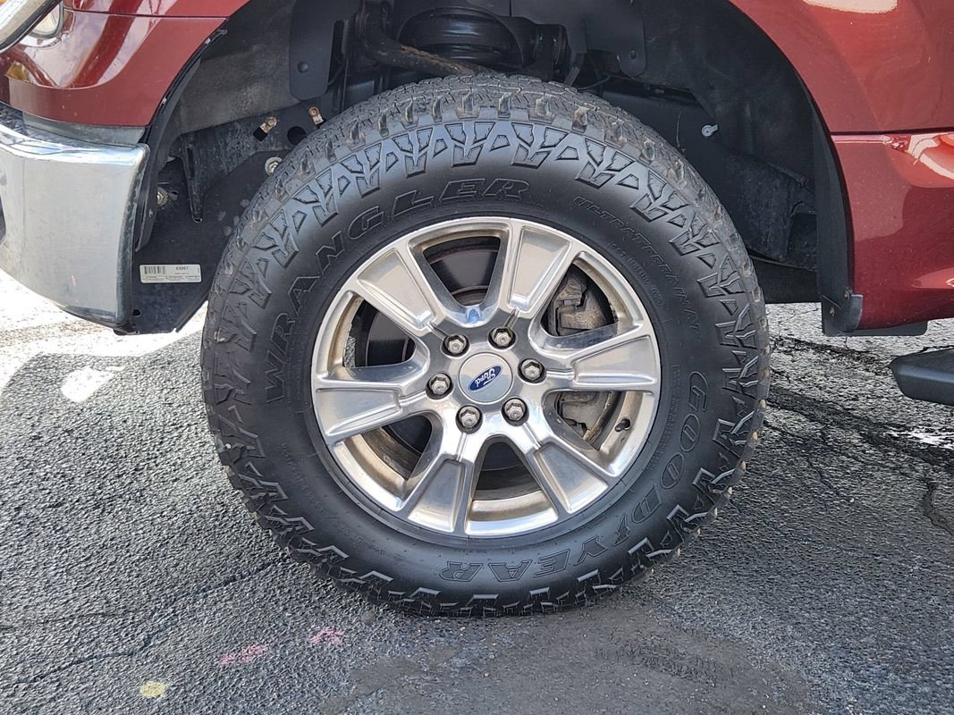 Used 2015 Ford F150 XLT w/ Equipment Group 301A Mid AWD/4WD image 14